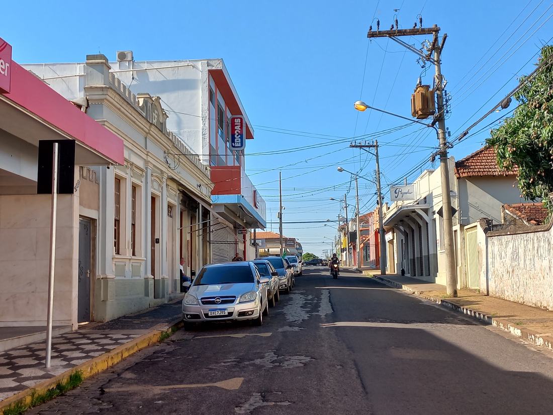 Casa popular com quintal em Descalvado, São Paulo